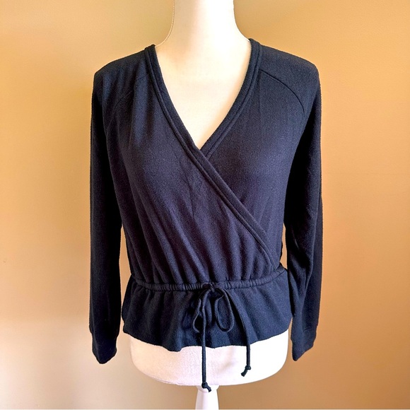 Billabong Lightweight Gray Wrap Sweater Size Small - Picture 1 of 5